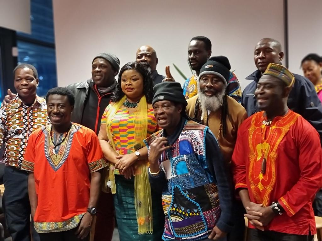 AMBASSADOR SYLVIA ANNOH JOINS THE BREKETE SOUNDS LIVE BAND TO ...